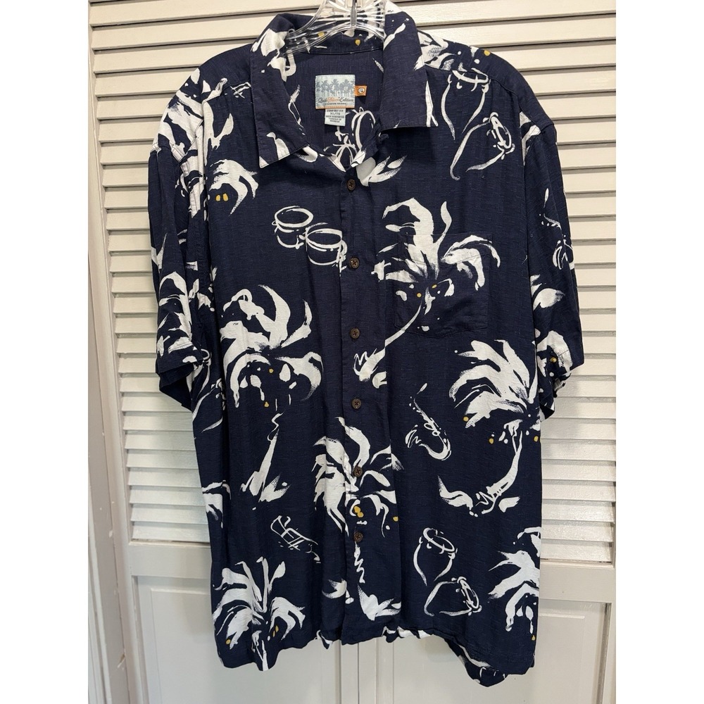 Quicksilver Tropical Print Short Sleeve Button Up Shirt Men's Size XL Vaca Beach